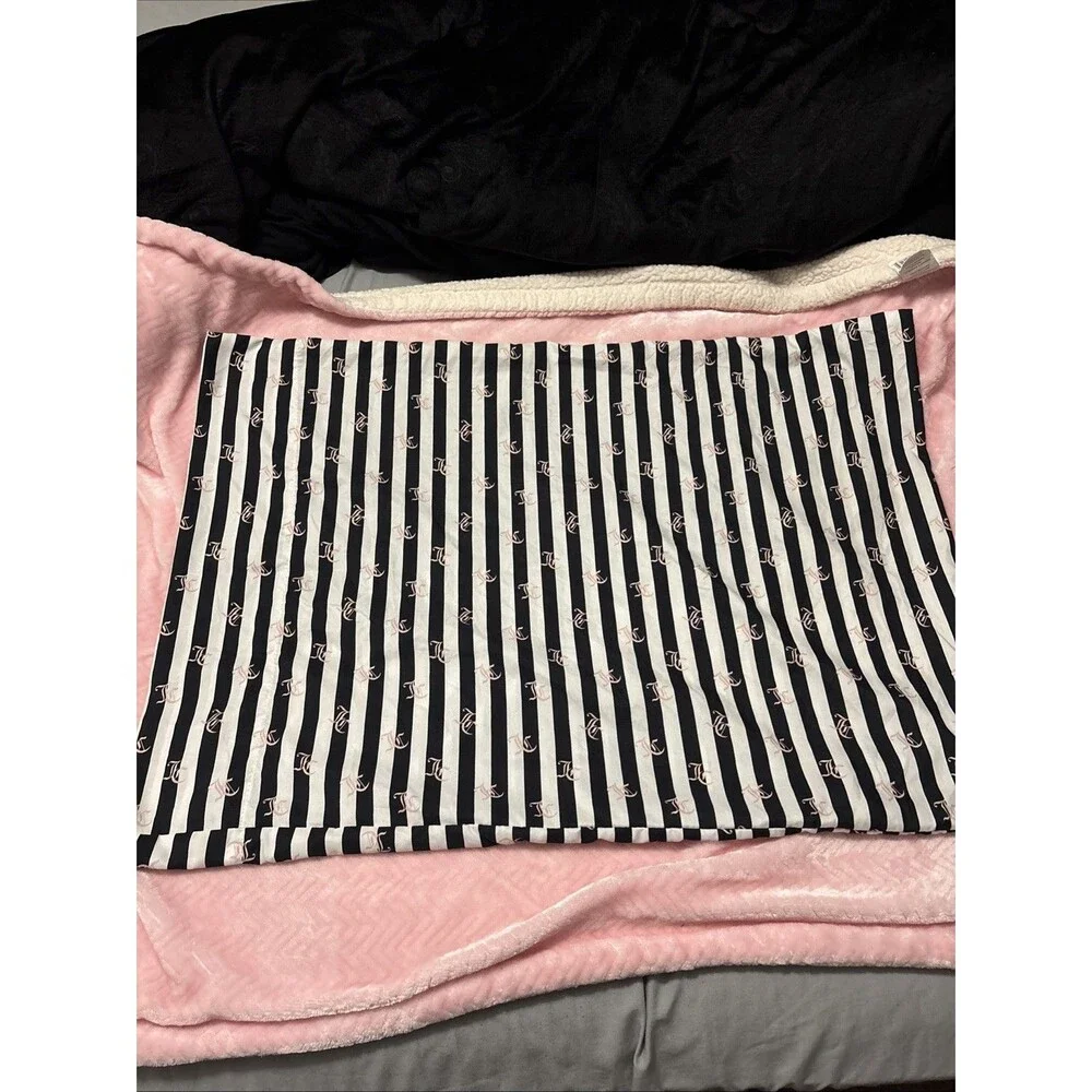 Juicy Couture Replacement Pillowcase Blue White Pink